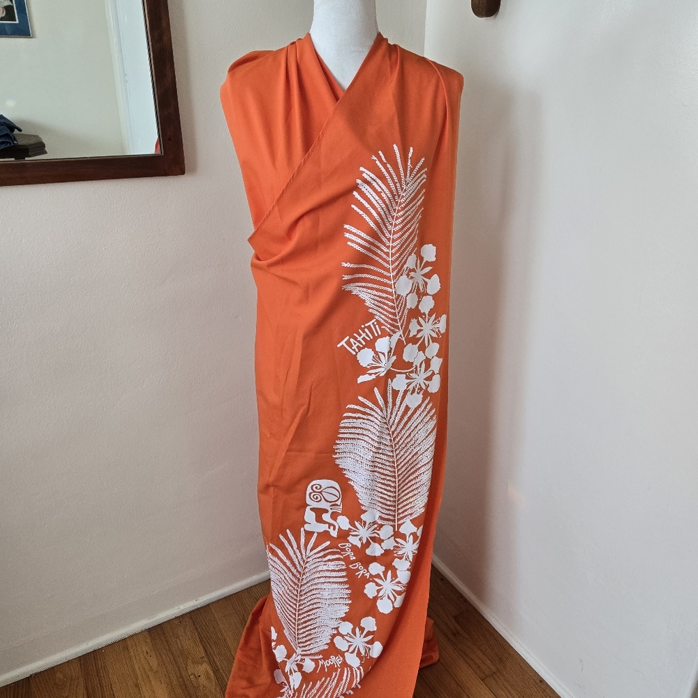 Vintage Tahitian Orange Sarong NOS - Picture 2 of 9
